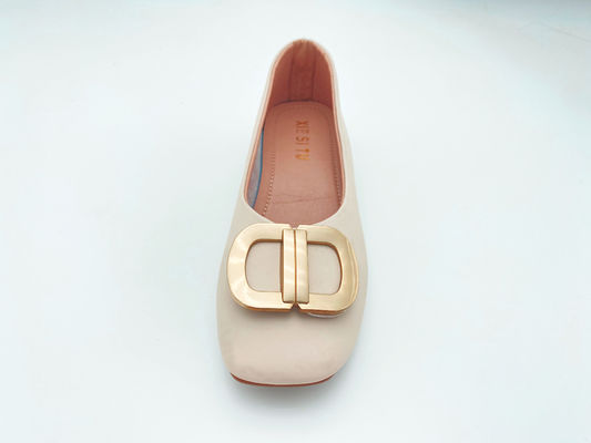 ผู้หญิง สีขาว รองเท้ารองเท้ารองเท้าส้นสั้น